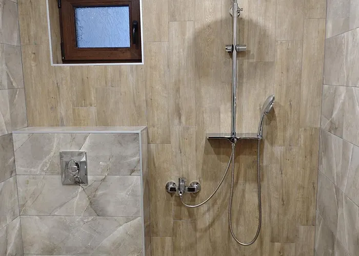 ваканционен *